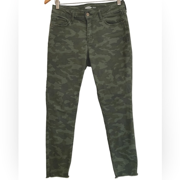 Old Navy Pants - Old Navy Rockstar Skinny Camo Pants